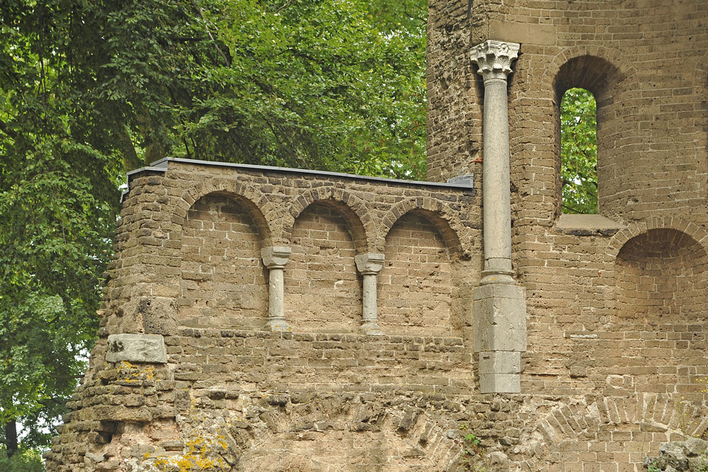 Nijmegen, Detail der Barbarossa-Ruine der mittelalterlichen Burganlage (7005776Ax)