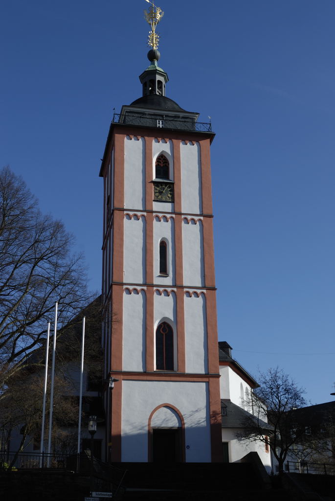 Nikolaikirche mit dem Wahrzeichen der Stadt Siegen, dem "Krönchen"