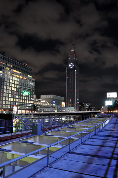 Nikon D90, 18-105VR, aufgelegt auf Mauer, ISO 250, 1,6s, F8, Zeitautomatik