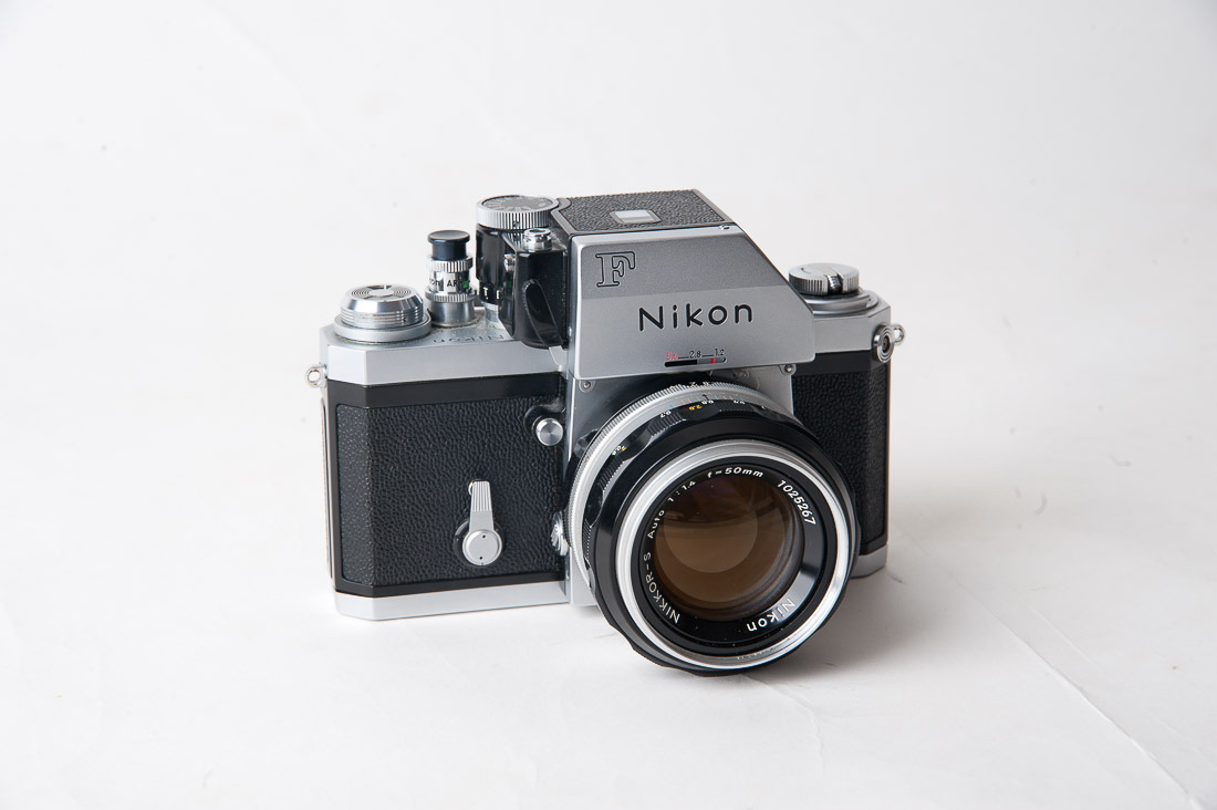 Nikon F Photomic001.jpg