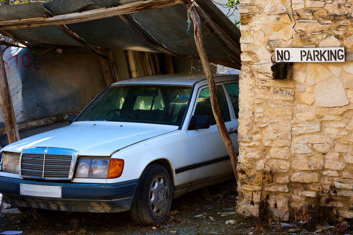 No Parking 2.jpg