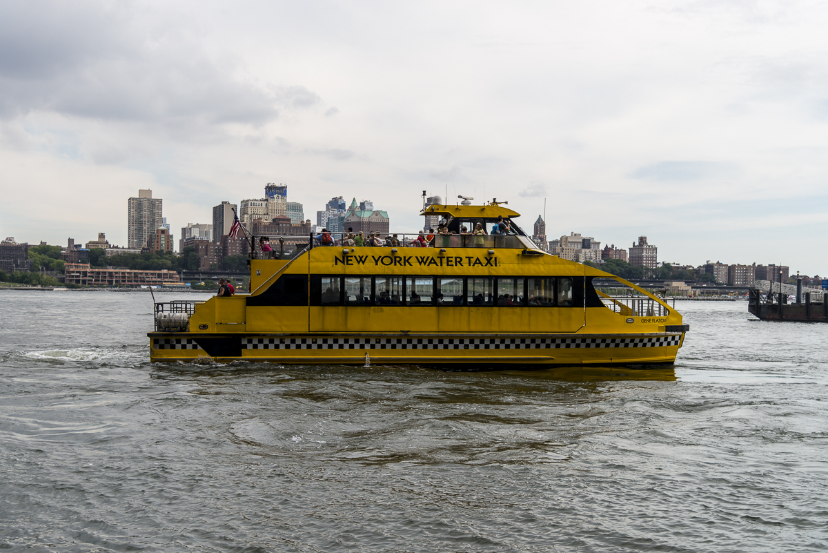 NYC Wassertaxi.jpg