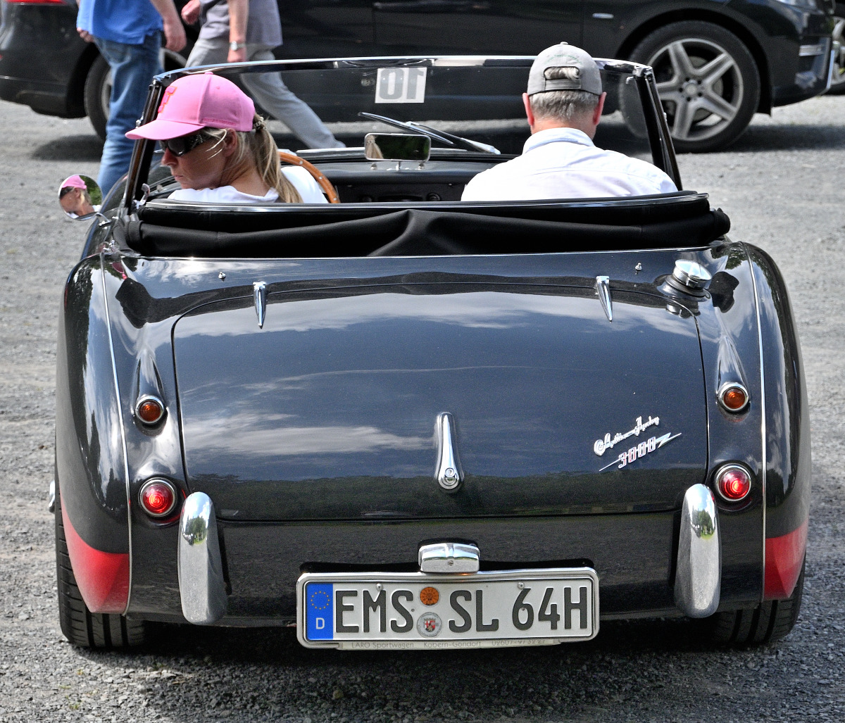 o247_6-3.JPG
