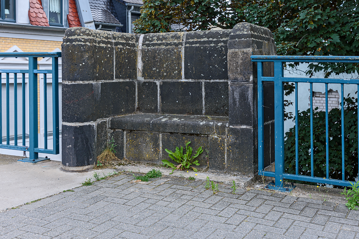 OF2_51140.jpg