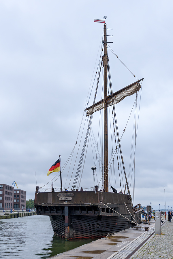OF2_51714.jpg