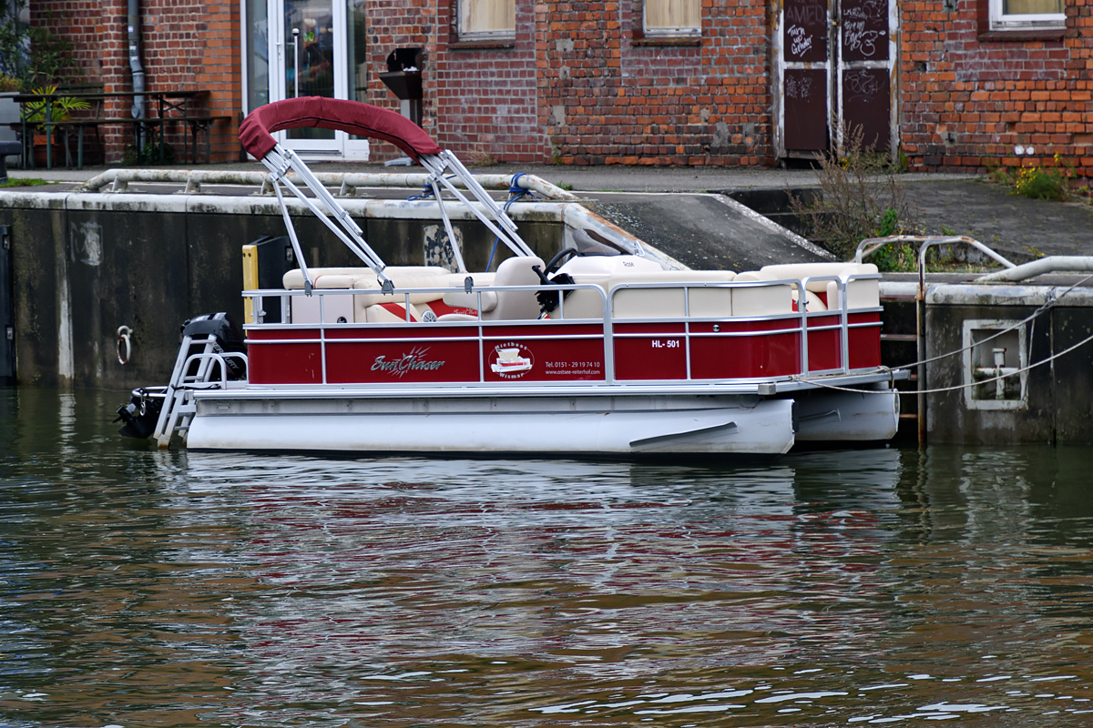 OF2_51739.jpg