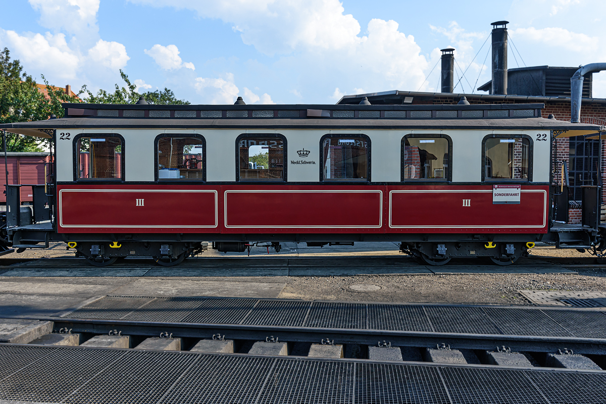 OF2_57916.jpg