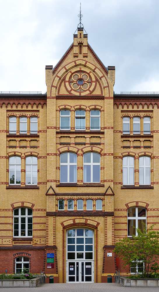 OF2_68934.jpg