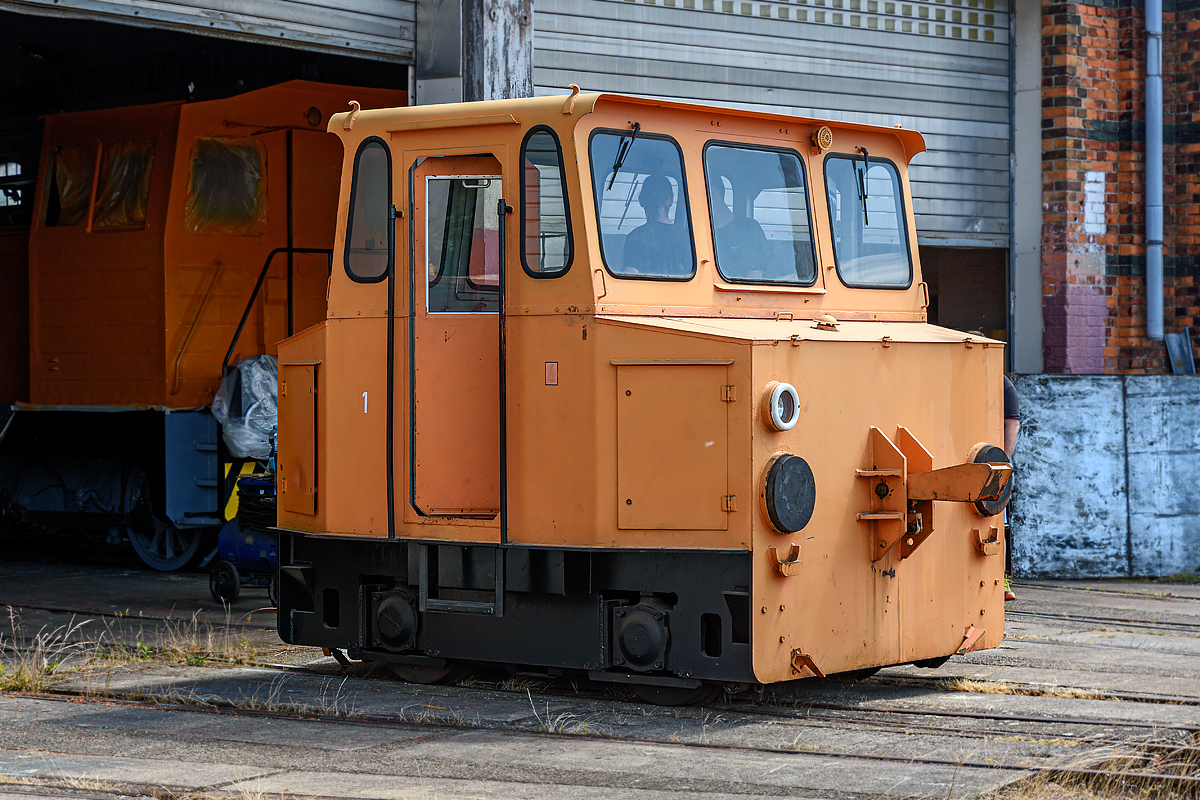 OF2_74559.jpg