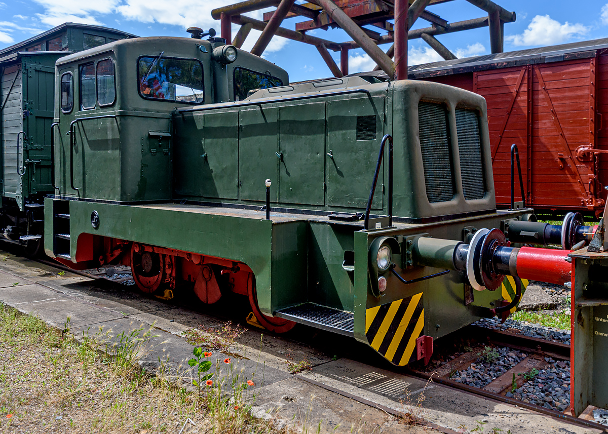 OF2_74572.jpg