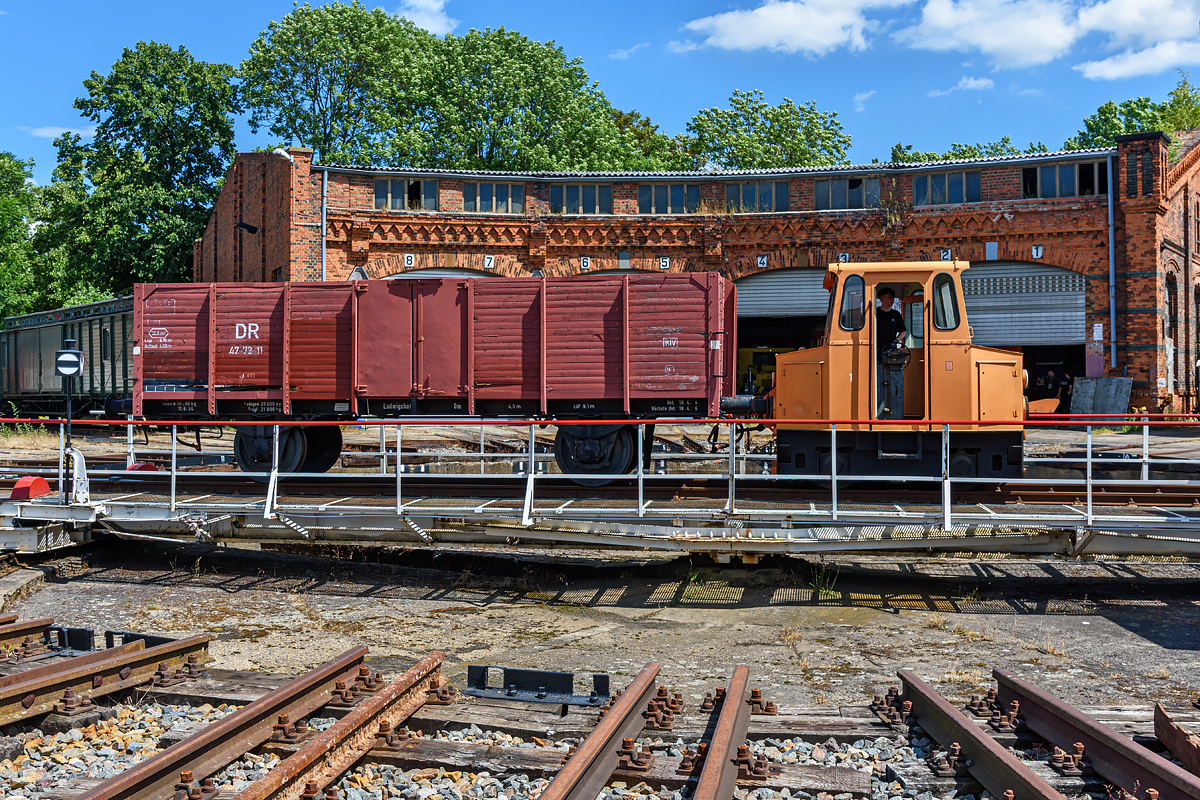 OF2_74582.jpg