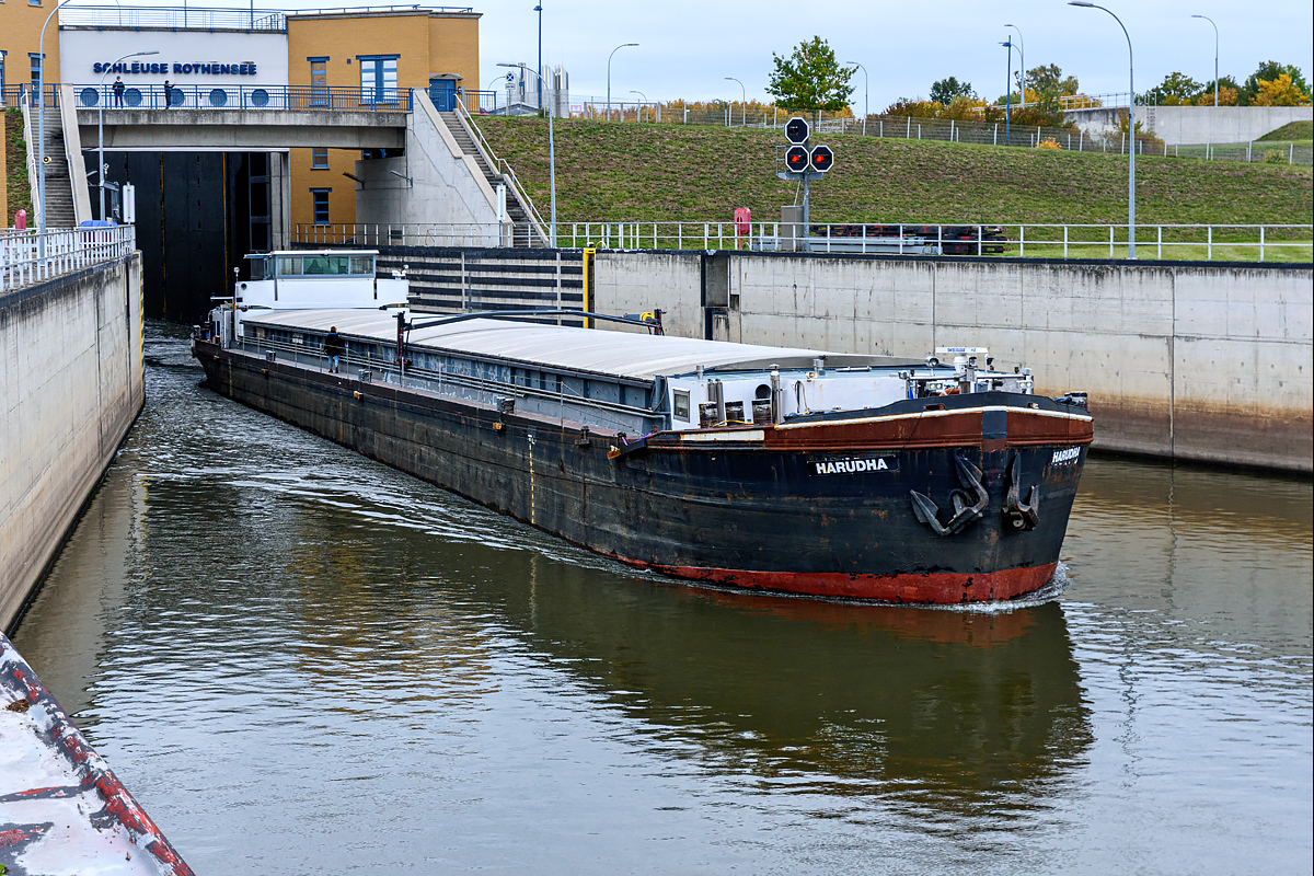 OF2_75775.jpg