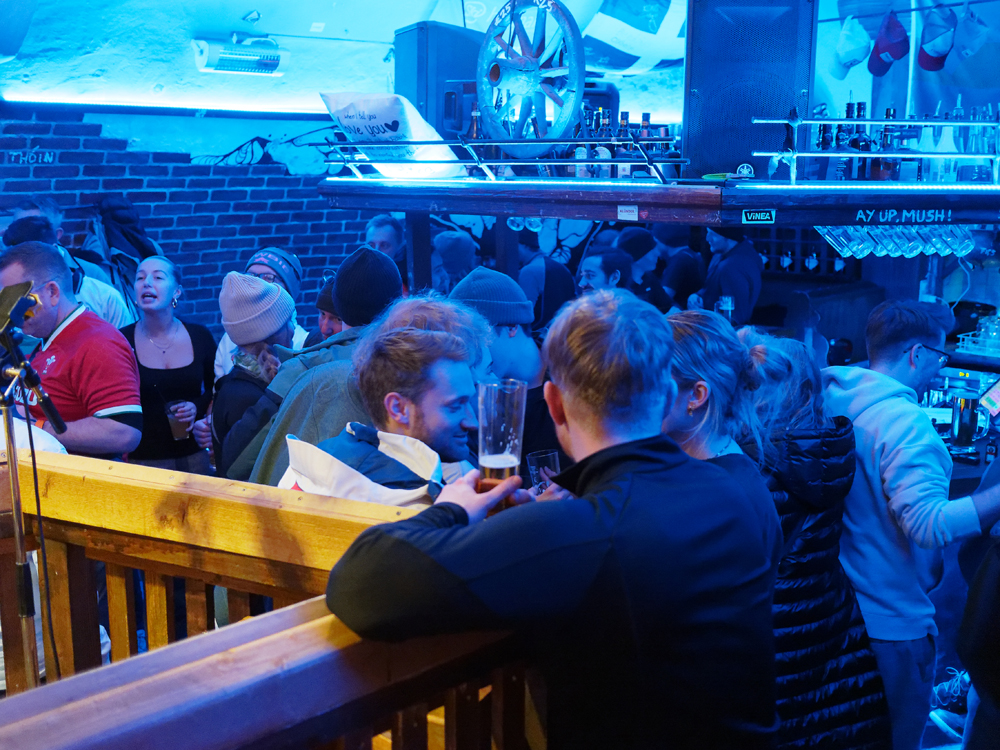 Off Piste Bar 1.jpg