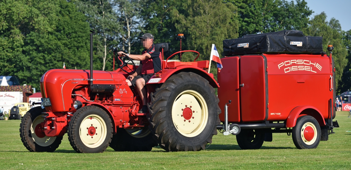 oldtimertreffen_nordmarksportfeld_8.jpg