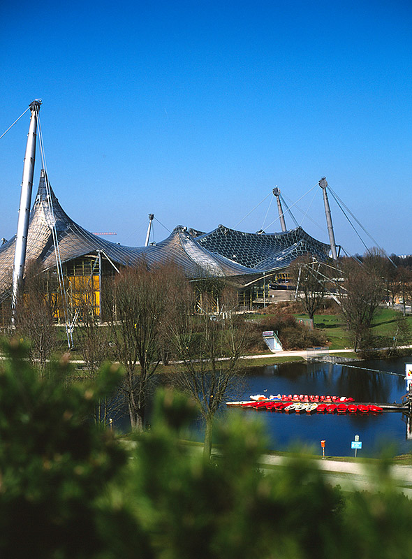 Olympiapark München
Mamiya 645 ProTL
Sekor C 80/1.9 N
Fuji Velvia 50