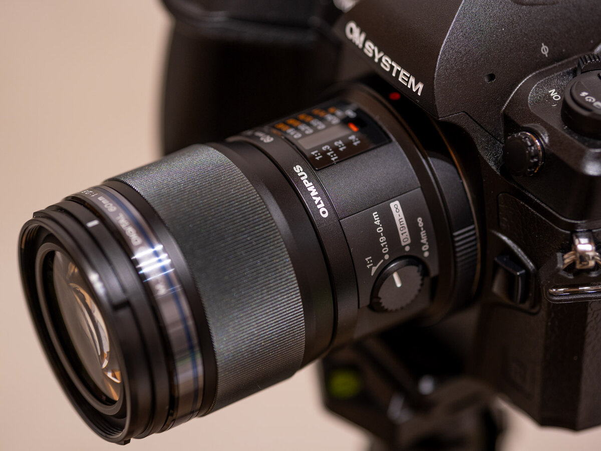 Olympus 60mm f/2.8 Macro