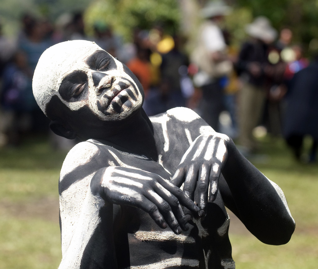 Omo Bugamo - Skeleton Man