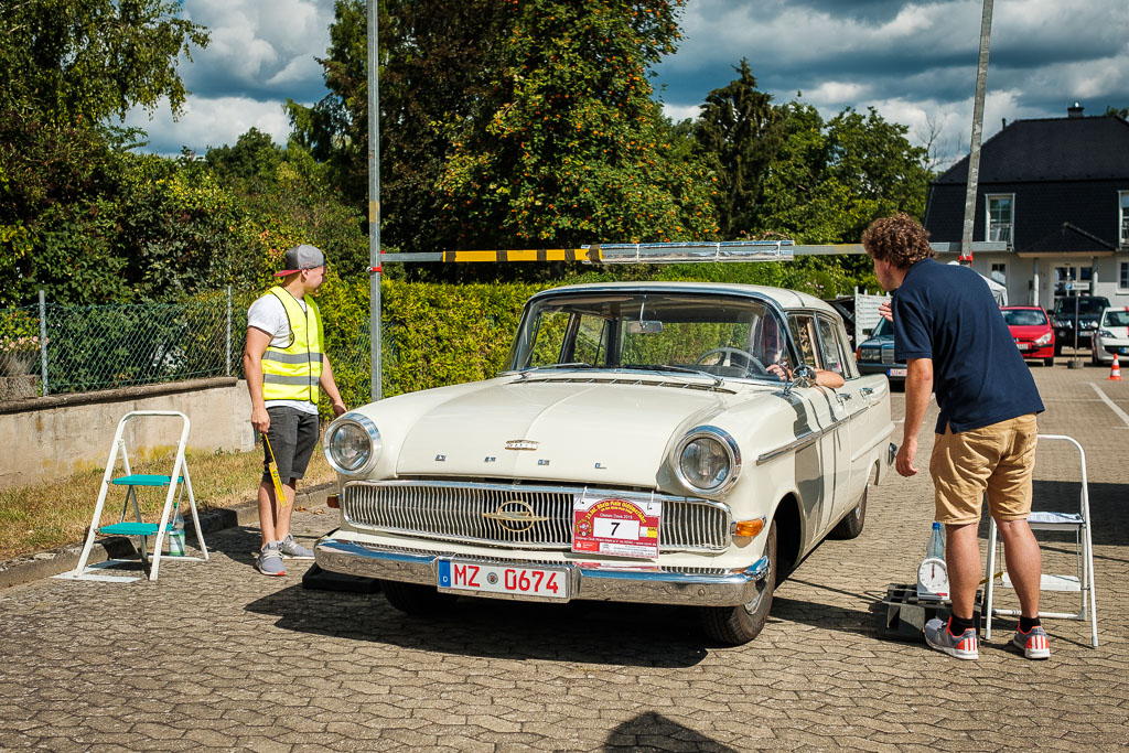 Opel Kapitän 2750