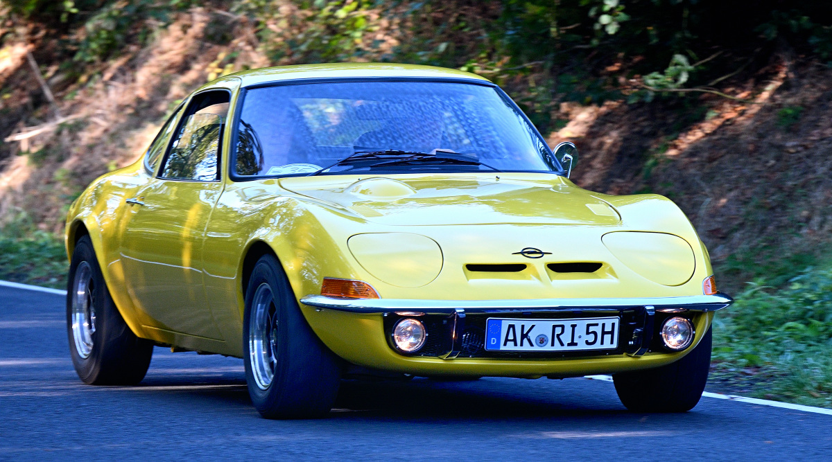 OpelGT.JPG