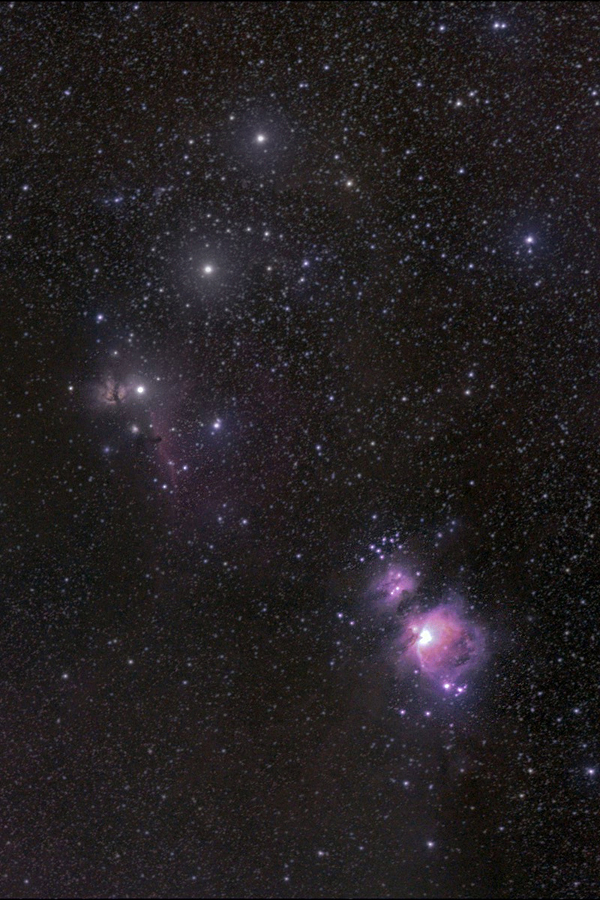 Orion Nebel
Ich möchte euch heute ein Stück Natur zeigen das 1350 Lichtjahre entfernt ist.
Der Durchmesser des Orionnebels beträgt etwa 30 Lichtjahre.