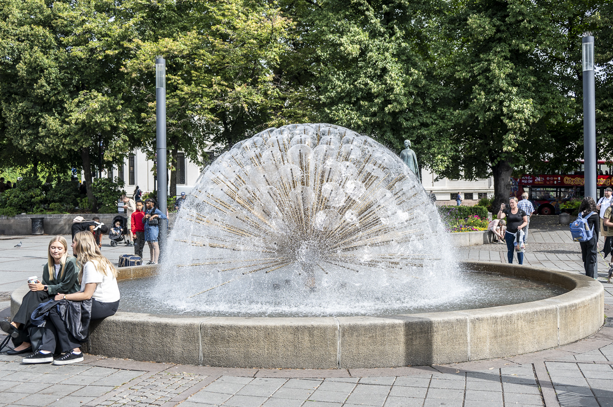 Oslo Löwenzahnbrunnen.jpg