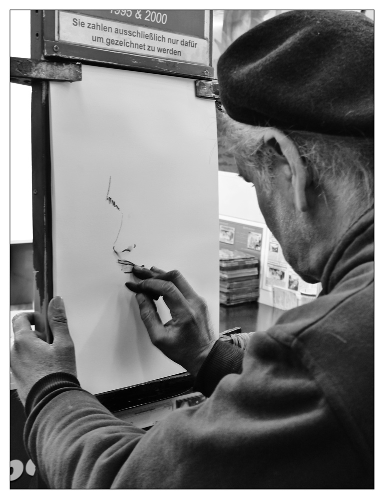 P1020569 B w