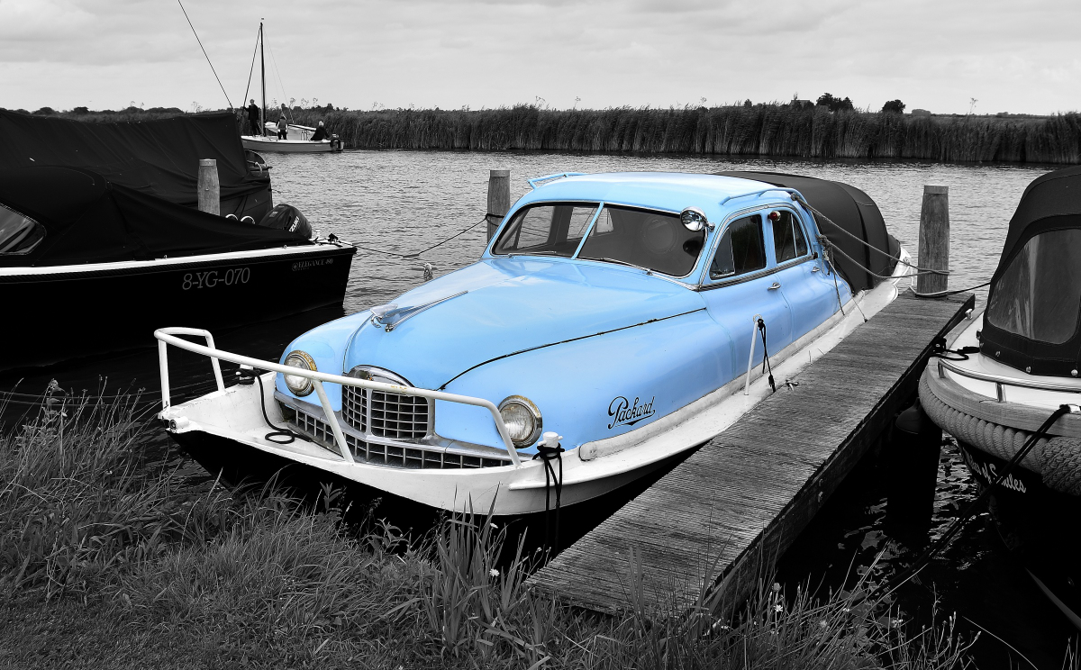 Packard Boat Car