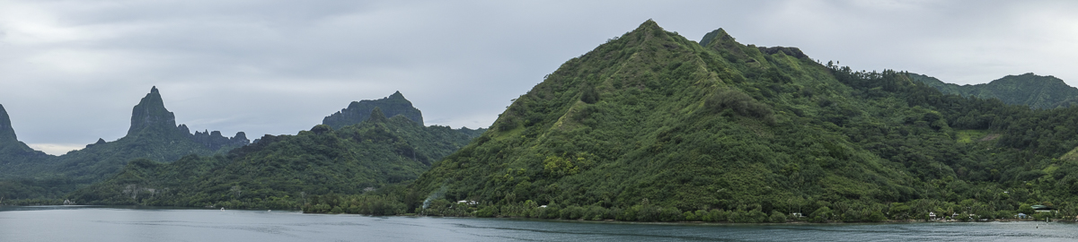 Pano Moorea.jpg