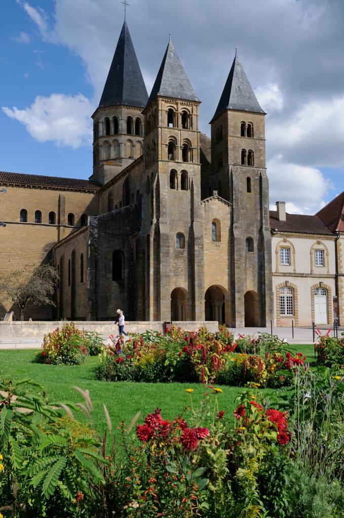 Paray-le-Monial France, Basilique du Sacré-Coeur
gebaut 1090-1109 
DSD 5655