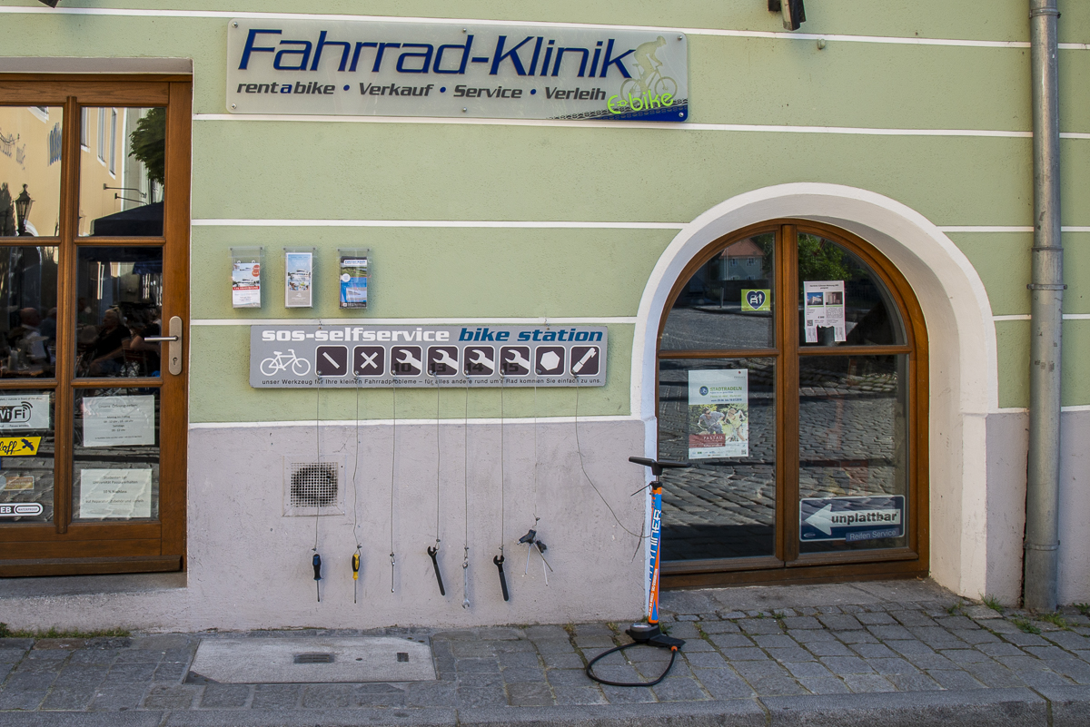 Passau Fahrradklinik.jpg