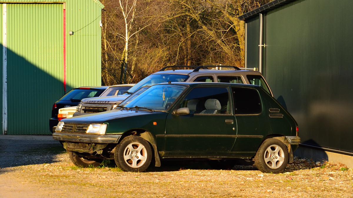 Peugeot 205
