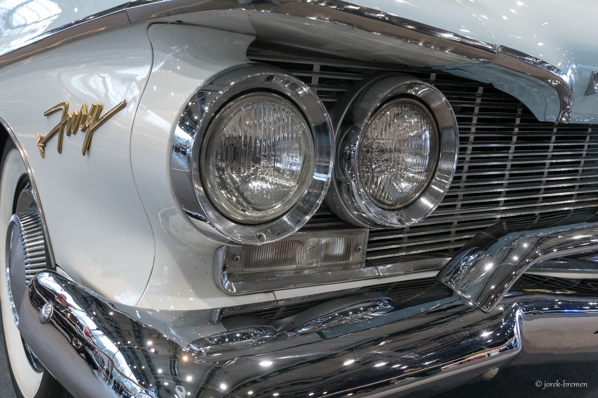 Plymouth Fury Sport Suburban (1960)