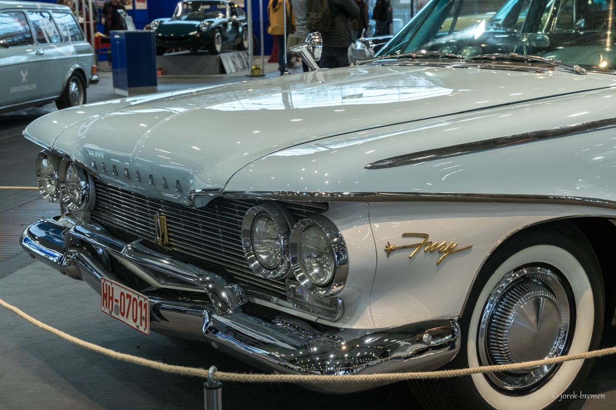 Plymouth Fury Sport Suburban (1960)