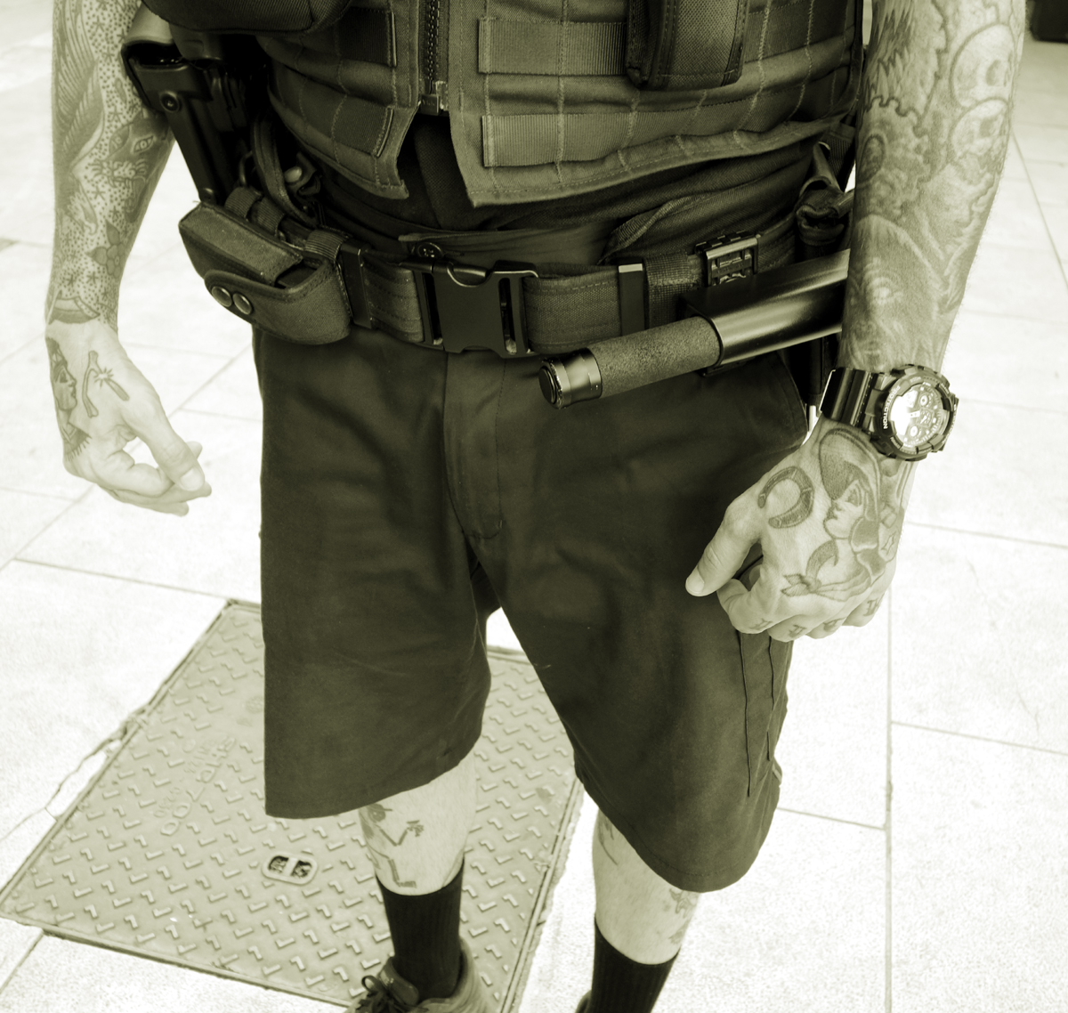 Polizist in Toulon.jpg
