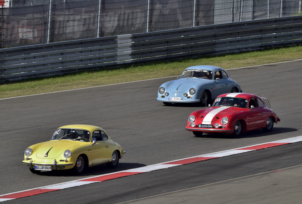 Porsche 356 Coupe gelb B und blau  rot A.JPG