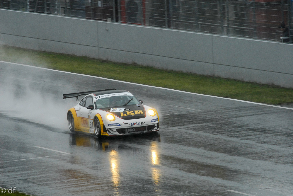 Porsche in der Dusche