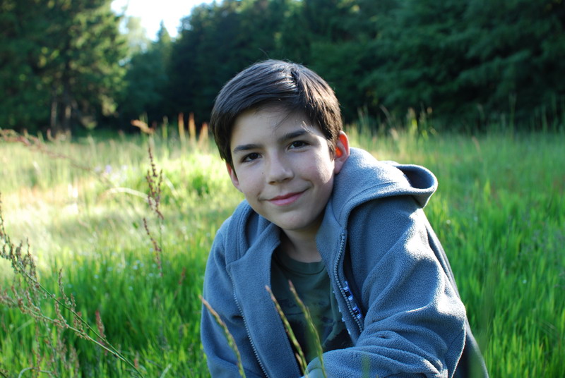 Portrait auf Wiese