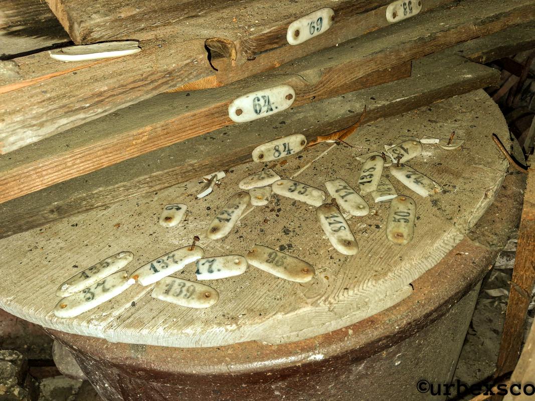 Porzellanfabrik-Handy-19-web.jpg