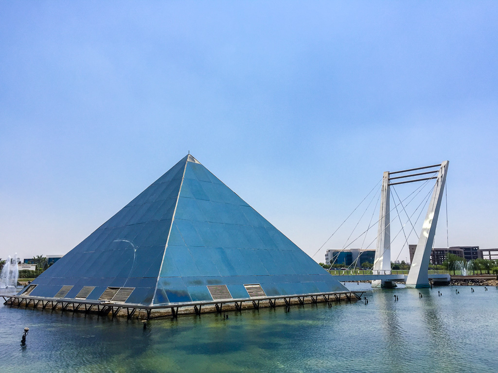Pyramide