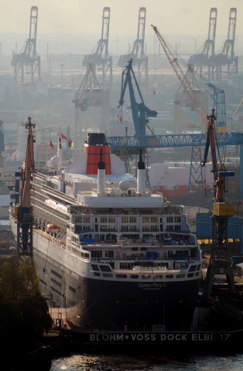 queen_mary_2(3).jpg