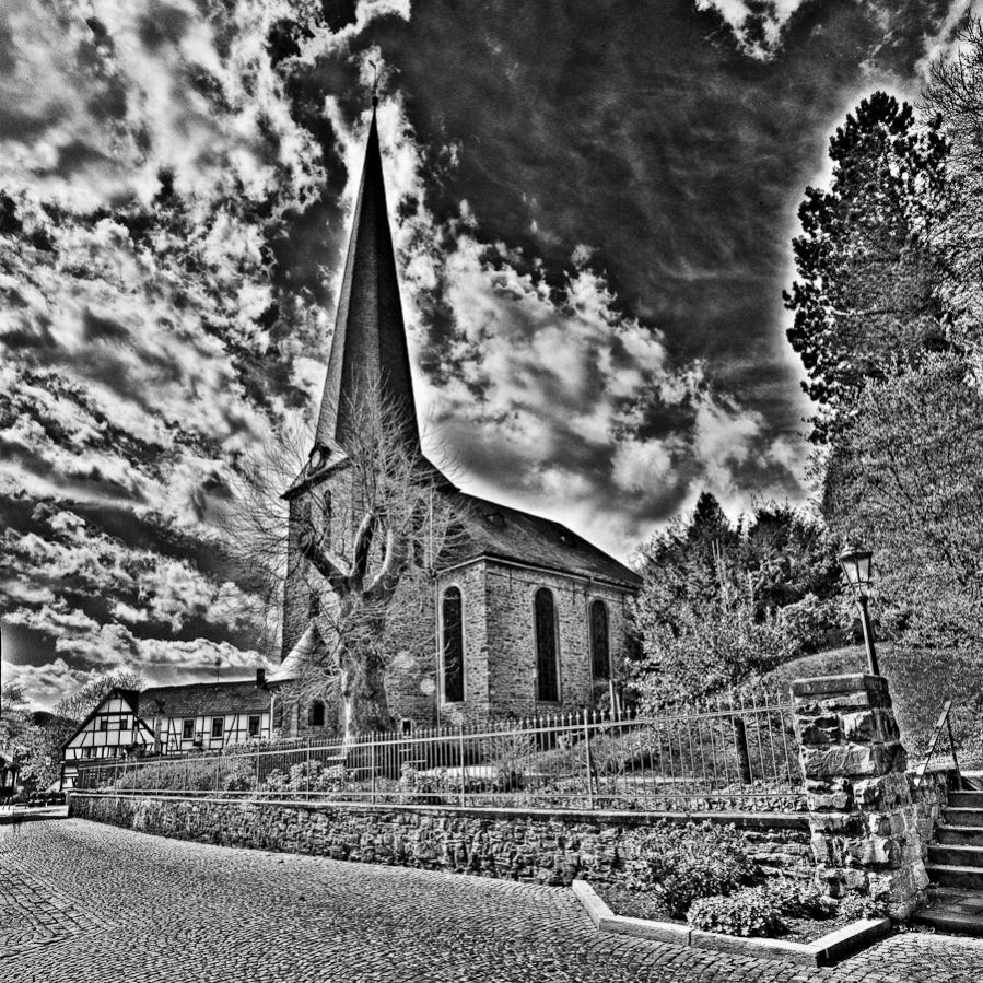 Rösrath
Volberger Kirmes
HDR-Aufnahme