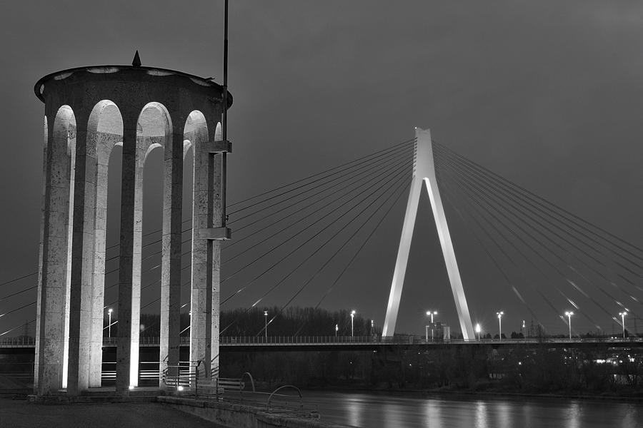 Raiffeisenbrücke sw