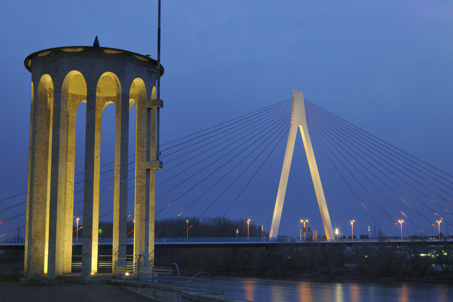 Raiffeisenbrücke