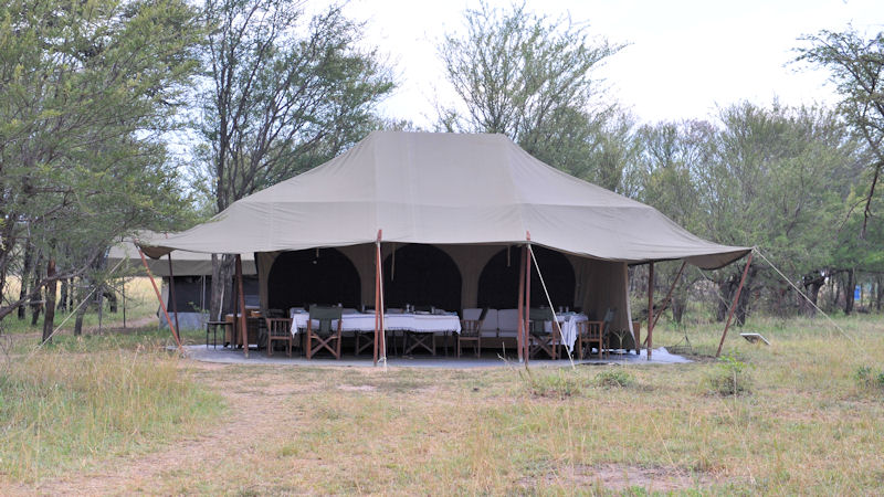 Restaurantzelt (Exclusive Mobile Camp)
0326