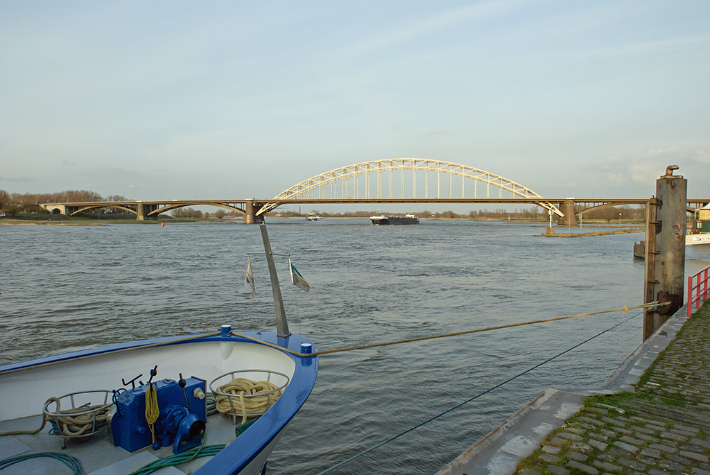 Rheinarm Waal in Nijmegen (DSC 1468psex)