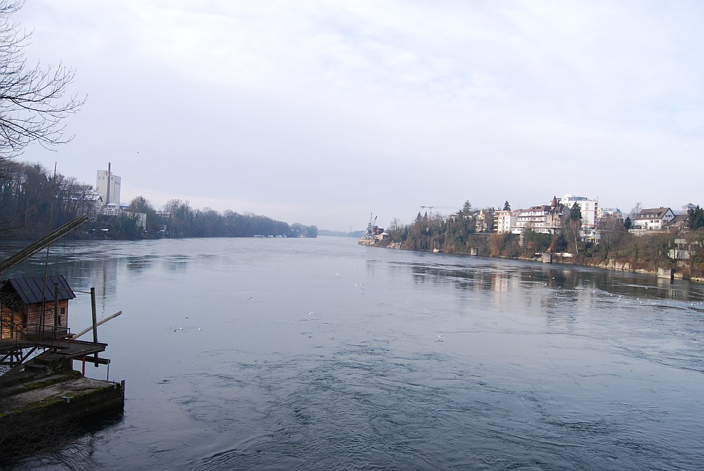Rheinaufwärts