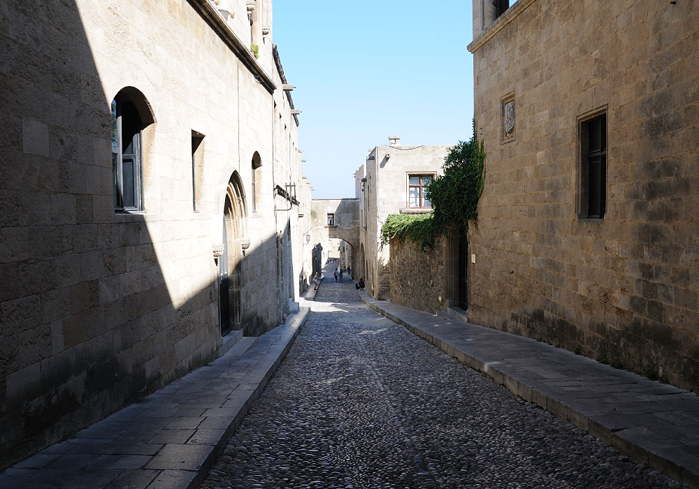 Rhodos - Ritterstrasse, vorher/nachher, hier vorher