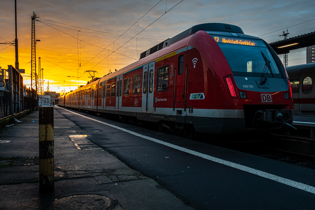 S-Bahn nach Riedstadt-Goddelau