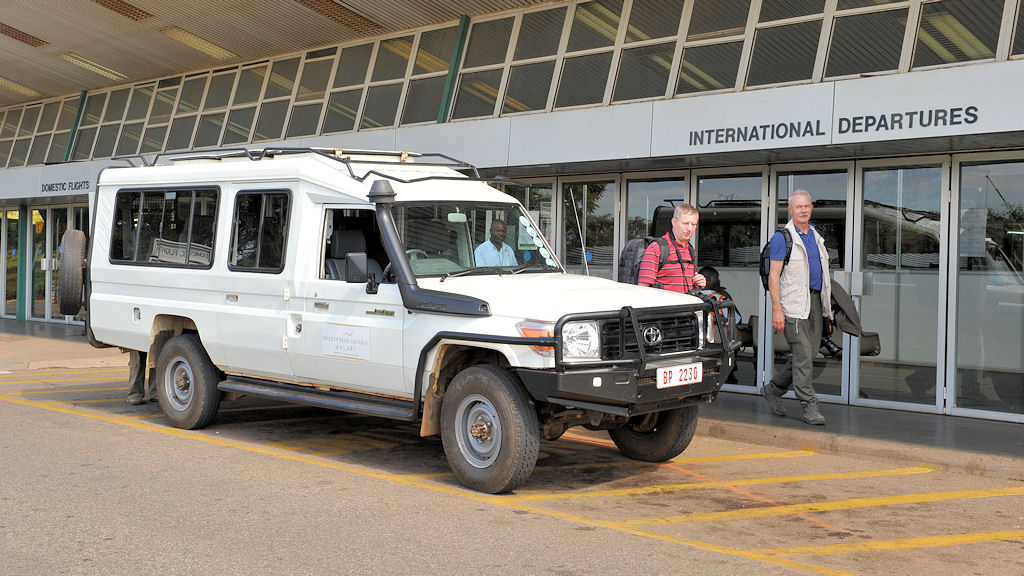 s108 Auto 9395s
unser Fahrzeug: Toyota Landcruizer