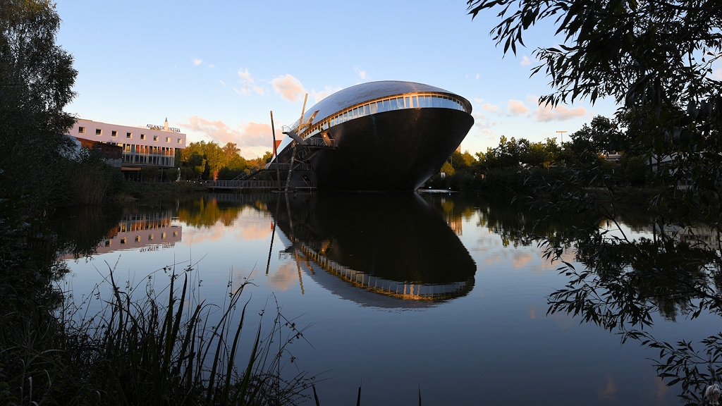 s161004 Universum 1239